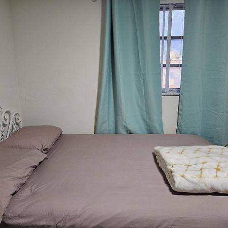 Room In Apartment - The Sample Rd Retreats Pompano Beach Esterno foto