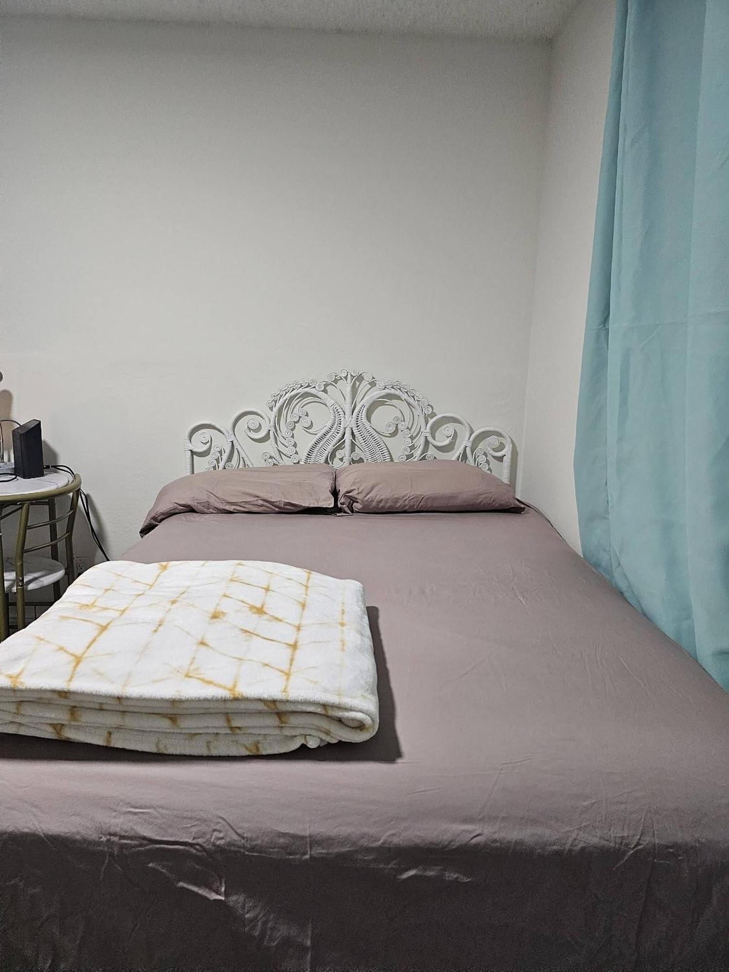 Room In Apartment - The Sample Rd Retreats Pompano Beach Esterno foto